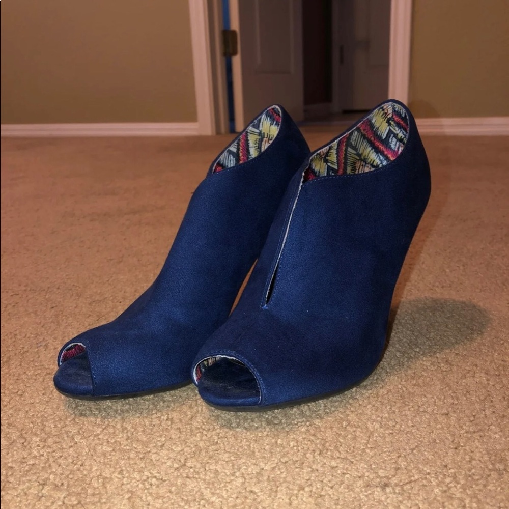Cutie booties